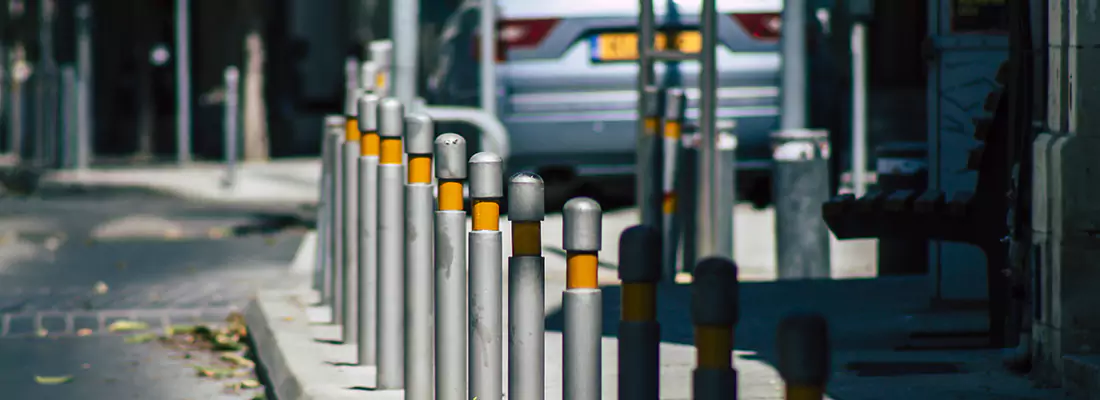 Safe and Convenient Retractable Barrier Column Systems for Properties in Land O' Lakes, FL